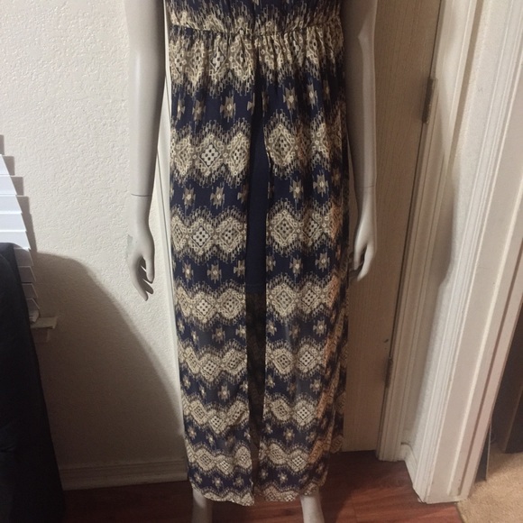 🦋🆕Doe & Rae Strapless Dress🦋 - Picture 4 of 6